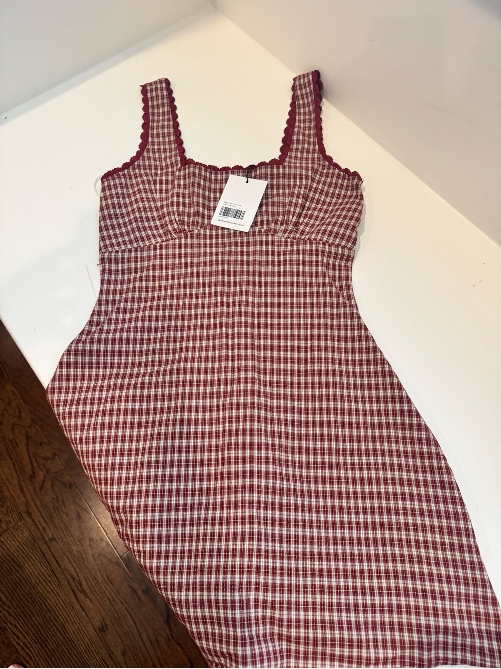 Princess Polly- DASHA mini dress- Gingham Square-Neck Mini Dress in Burgundy - Picture 2 of 3